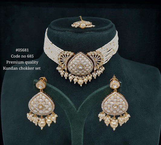 Kundan Choker 05681