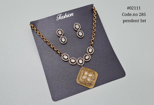 Chain pendant set 02111 - KRISHNA'S SWETA JEWELLERY