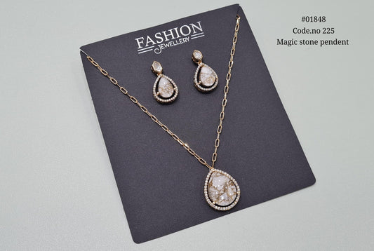 Magic Pendant 01846 - KRISHNA'S SWETA JEWELLERY