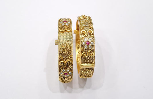 Rajwadi Polish Sleek Design Bangle - KRISHNA'S SWETA JEWELLERY