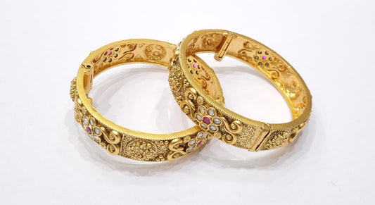 Rajwadi Polish Sleek Design Bangle - KRISHNA'S SWETA JEWELLERY