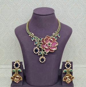 Floral Rose Necklace 11690