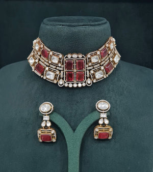 Statement Choker 07972