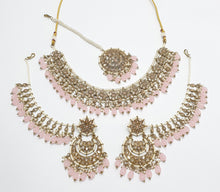 Load image into Gallery viewer, Mehendi Reverse AD Necklace set (1)