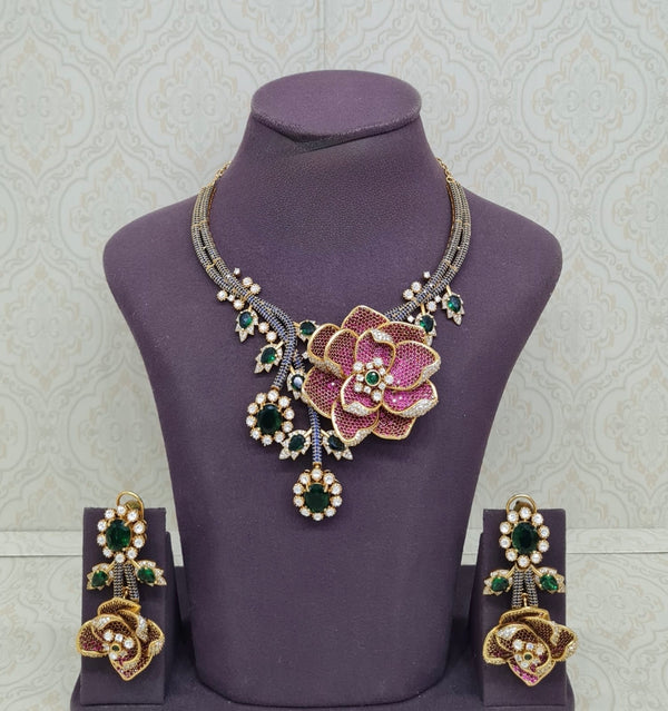 Floral Rose Necklace 11690