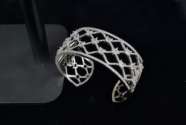 Zarina Mesh Cuff 08245