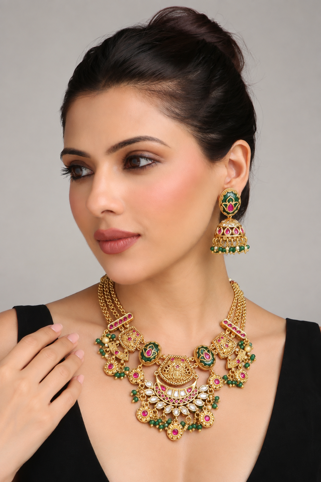Heritage Necklace 08290