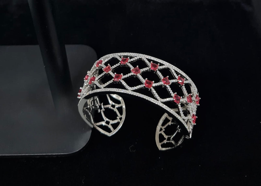 Zarina Mesh Cuff 08245