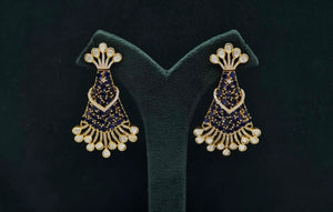 Kundan Earrings 08205