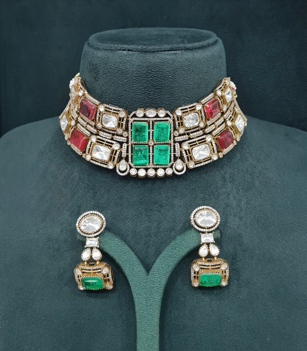 Statement Choker 07972