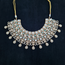 Load image into Gallery viewer, Aisha Mint Necklace