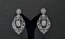 Load image into Gallery viewer, American diamond earring (2)