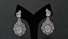 Load image into Gallery viewer, American diamond earring (4)