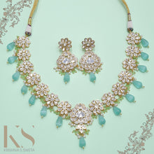 Load image into Gallery viewer, Kundan Pear Drop Necklace