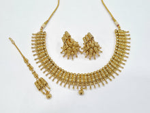 Load image into Gallery viewer, Antique Gold Plated Necklace Set