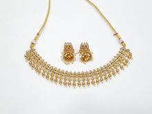 Load image into Gallery viewer, Antique Gold Plated Piroi Patwa Necklace Sets