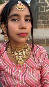 Ethnic kundan necklace set (1)