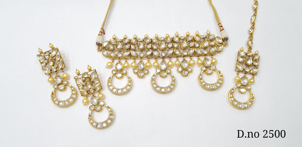 Kundan Choker Set  (8)