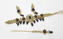 Load image into Gallery viewer, Brass Kundan Necklace Set (2)