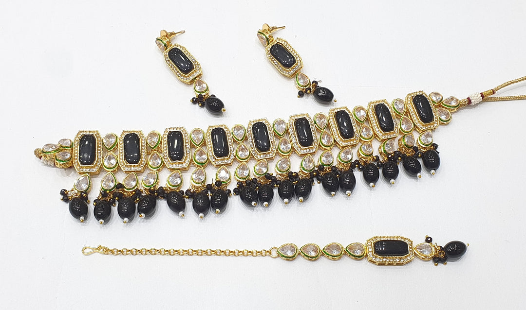 Brass Kundan Choker Set (1)