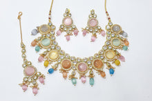 Load image into Gallery viewer, Brass Kundan Necklace Set (3)