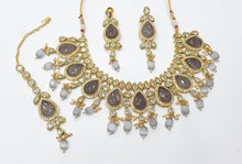 Load image into Gallery viewer, Brass Kundan Necklace Set (4)