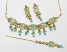 Load image into Gallery viewer, Brass Kundan Necklace set (5)