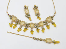 Load image into Gallery viewer, Brass Kundan Necklace set (5)