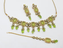 Load image into Gallery viewer, Brass Kundan Necklace set (5)