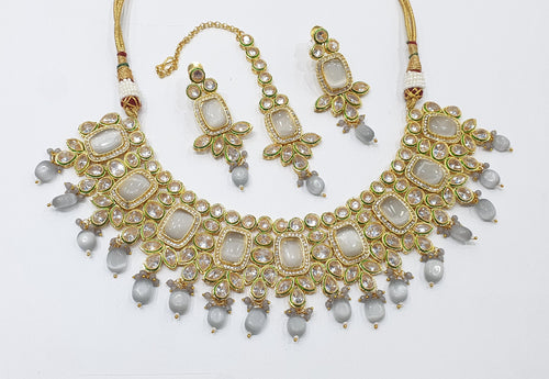 Brass Kundan Necklace Set (6)