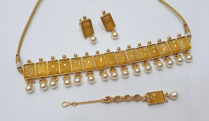 Brass Kundan Choker Set (5)