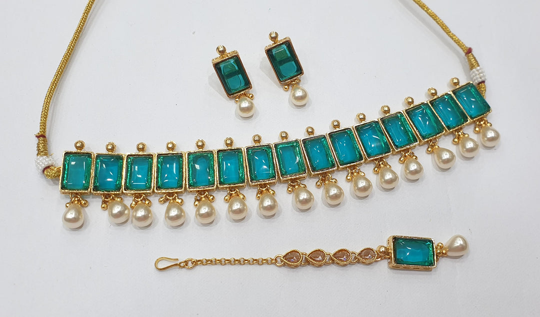 Brass Kundan Choker Set (5)