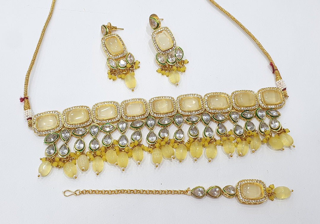 Brass Kundan Choker Set (6)