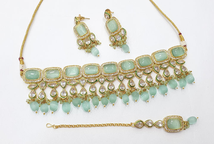 Brass Kundan Choker Set (6)