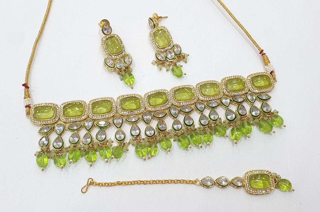 Brass Kundan Choker Set (6)