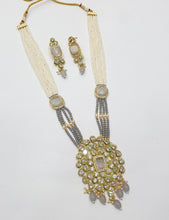 Load image into Gallery viewer, Brass Kundan Long Necklace Set (6)