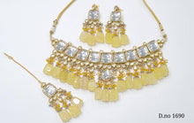 Load image into Gallery viewer, Kundan Necklace Set (5)