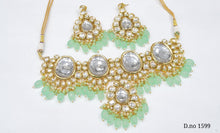 Load image into Gallery viewer, Kundan Choker Set (3)