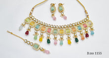 Load image into Gallery viewer, Kundan Necklace Set (7)