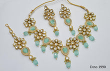 Load image into Gallery viewer, Kundan Necklace Set (9)