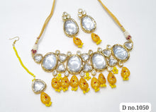 Load image into Gallery viewer, Kundan Choker Set (11)