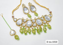 Load image into Gallery viewer, Kundan Choker Set (11)