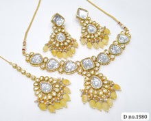 Load image into Gallery viewer, Kundan Necklace Set (33)