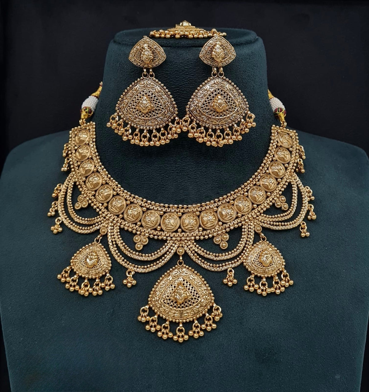 Antique Necklace 09272 - KRISHNA'S SWETA JEWELLERY