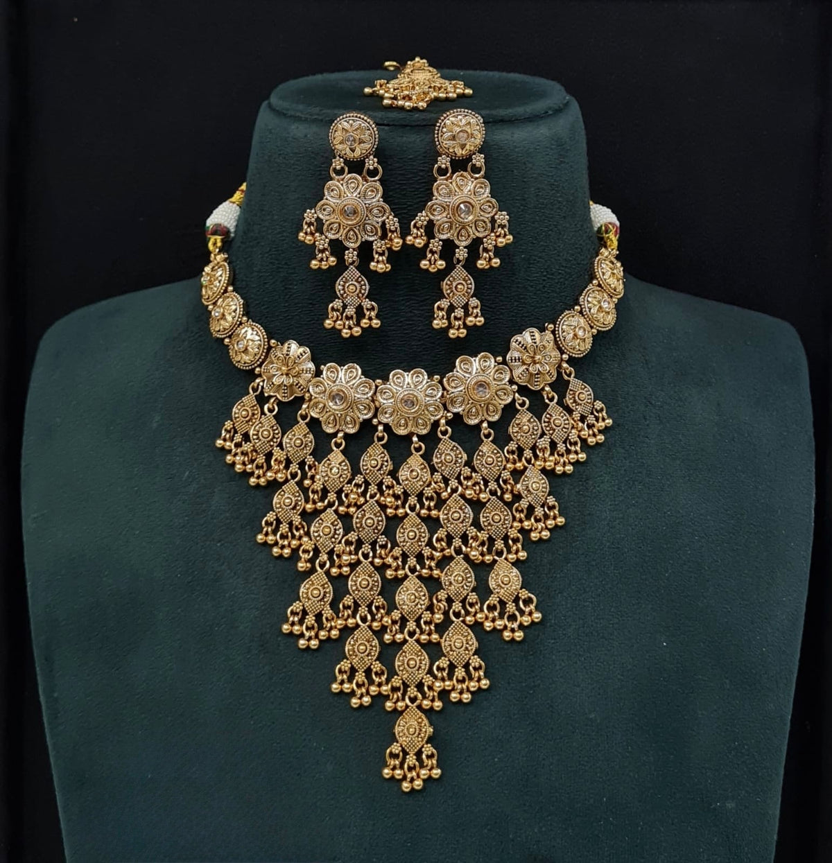 Antique Necklace 10701 - KRISHNA'S SWETA JEWELLERY