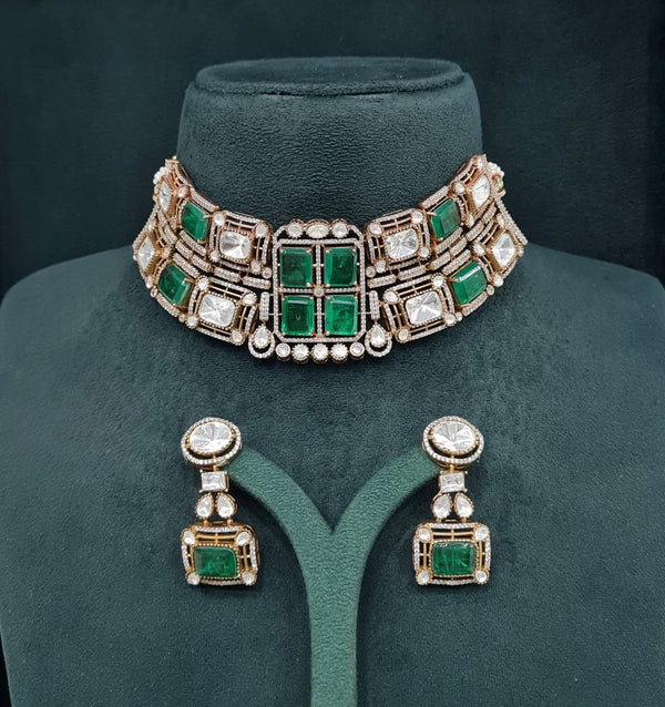 Statement Choker 07972