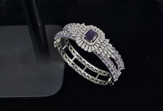 Royal Radiance Cuff 08246