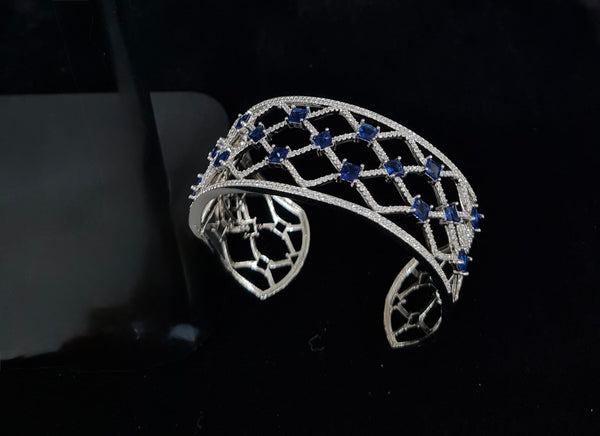 Zarina Mesh Cuff 08245