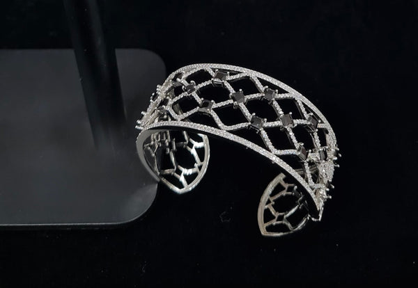 Zarina Mesh Cuff 08245