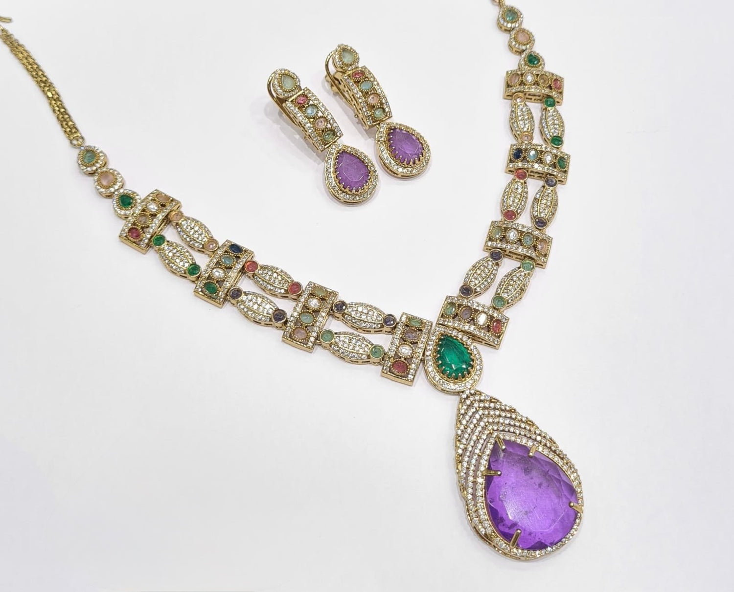 Sabyasachi Necklace 10313